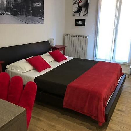 B&B Dell'Orso - Affittacamere - Guest House โบโลญญา ภายนอก รูปภาพ