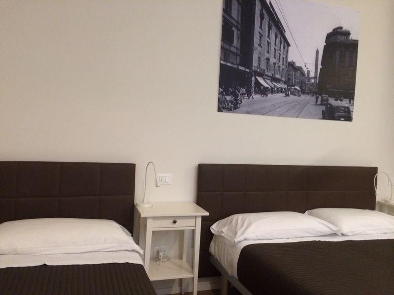 B&B Dell'Orso - Affittacamere - Guest House โบโลญญา ภายนอก รูปภาพ