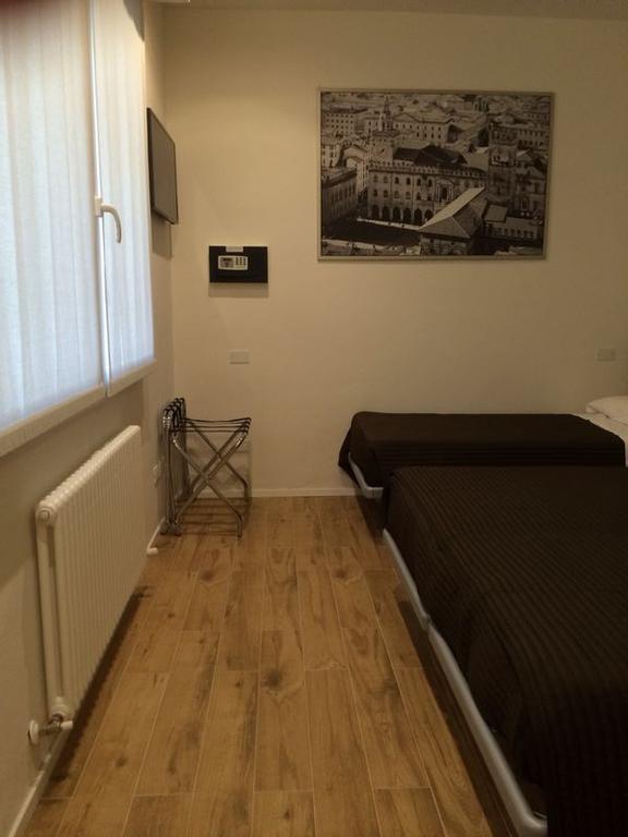 B&B Dell'Orso - Affittacamere - Guest House โบโลญญา ภายนอก รูปภาพ